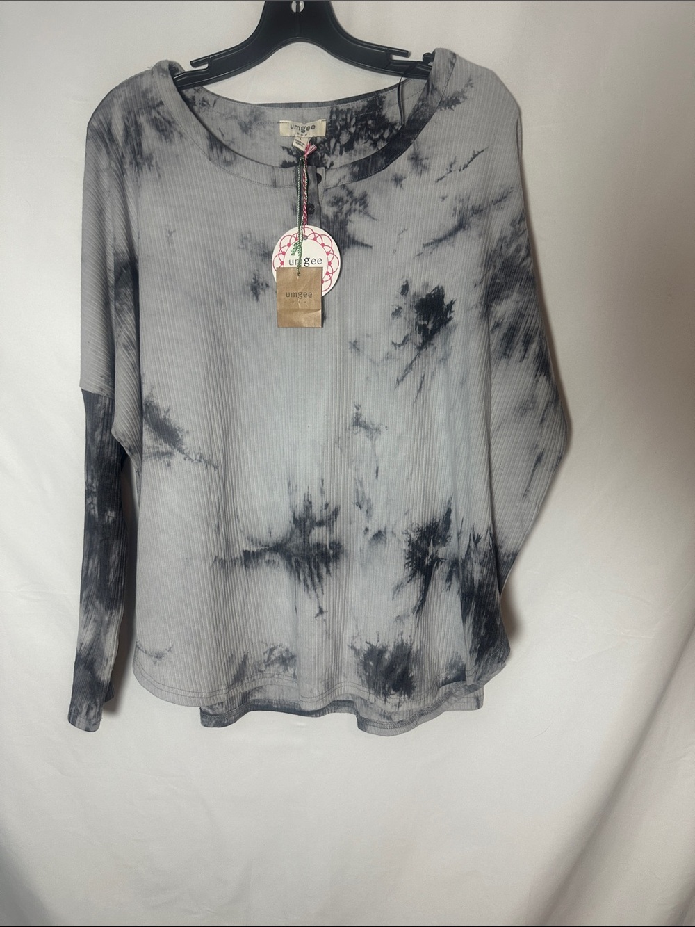 Umgee Gray & Black Tie-Dye Ribbed Long Sleeve Top